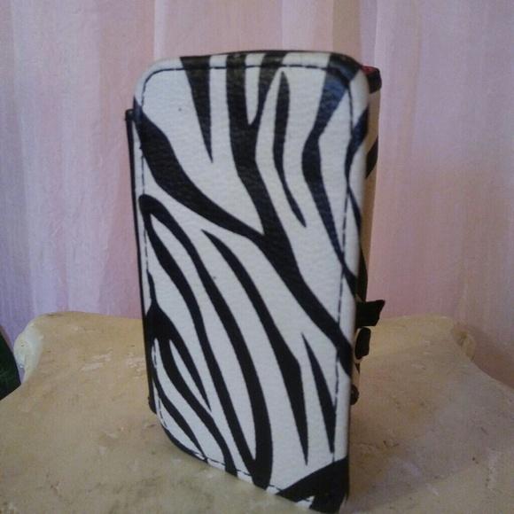 Zebra Wallet - Picture 3 of 5